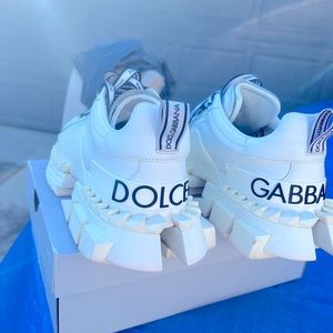 DOLCÉ & GABBAN SHOES USED LIKE NEW, COME WITH THE ORIGINAL BOX 📦  SHIPPED 2-3dy